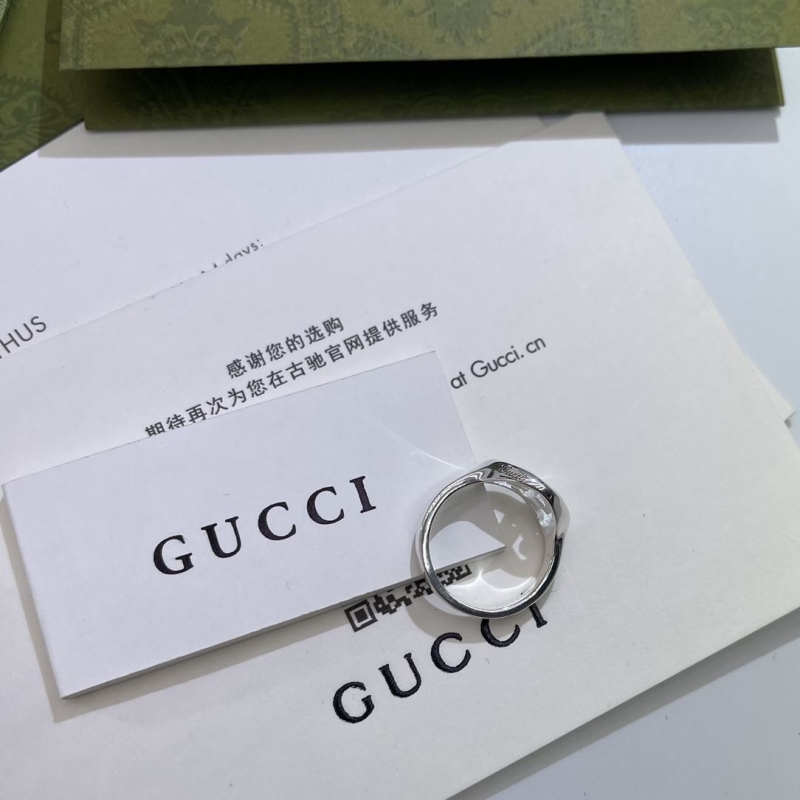 G*u*i rings